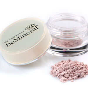 BeMineral highlighter/ glow